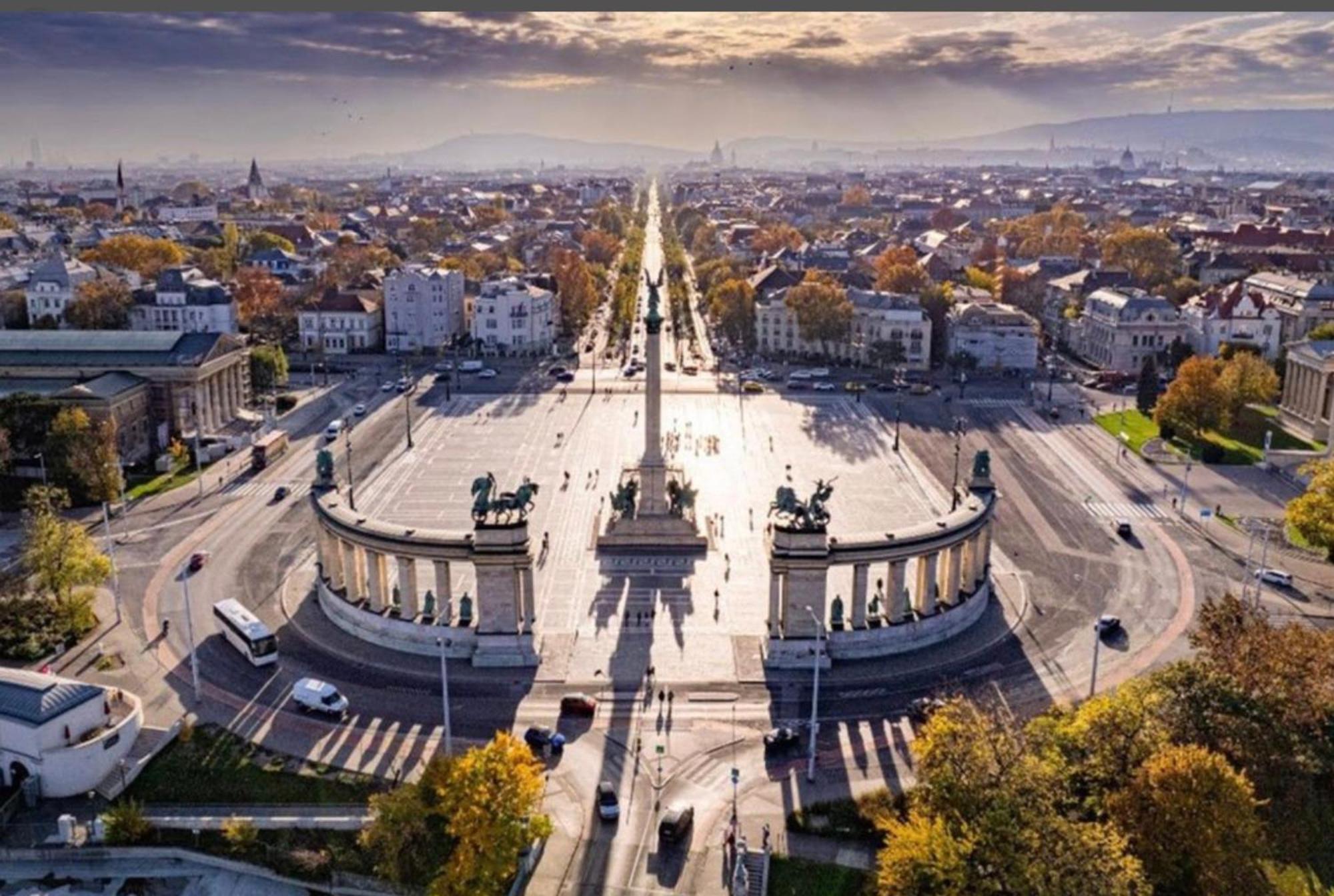 Andrassy Adventures Apartment Budapest Luaran gambar